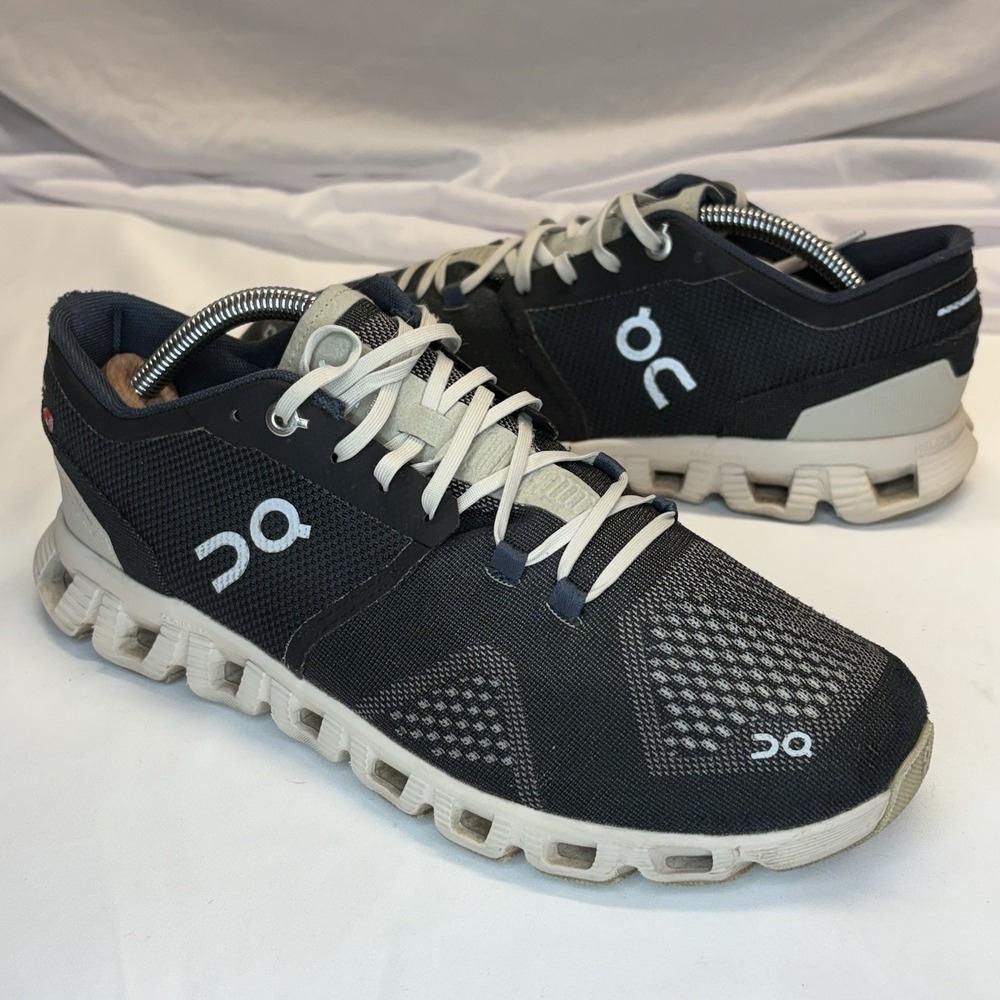 ON Cloud X Running Shoes Womens Size US 8.5 EU 40 Black Pearl Trainers Sneakers